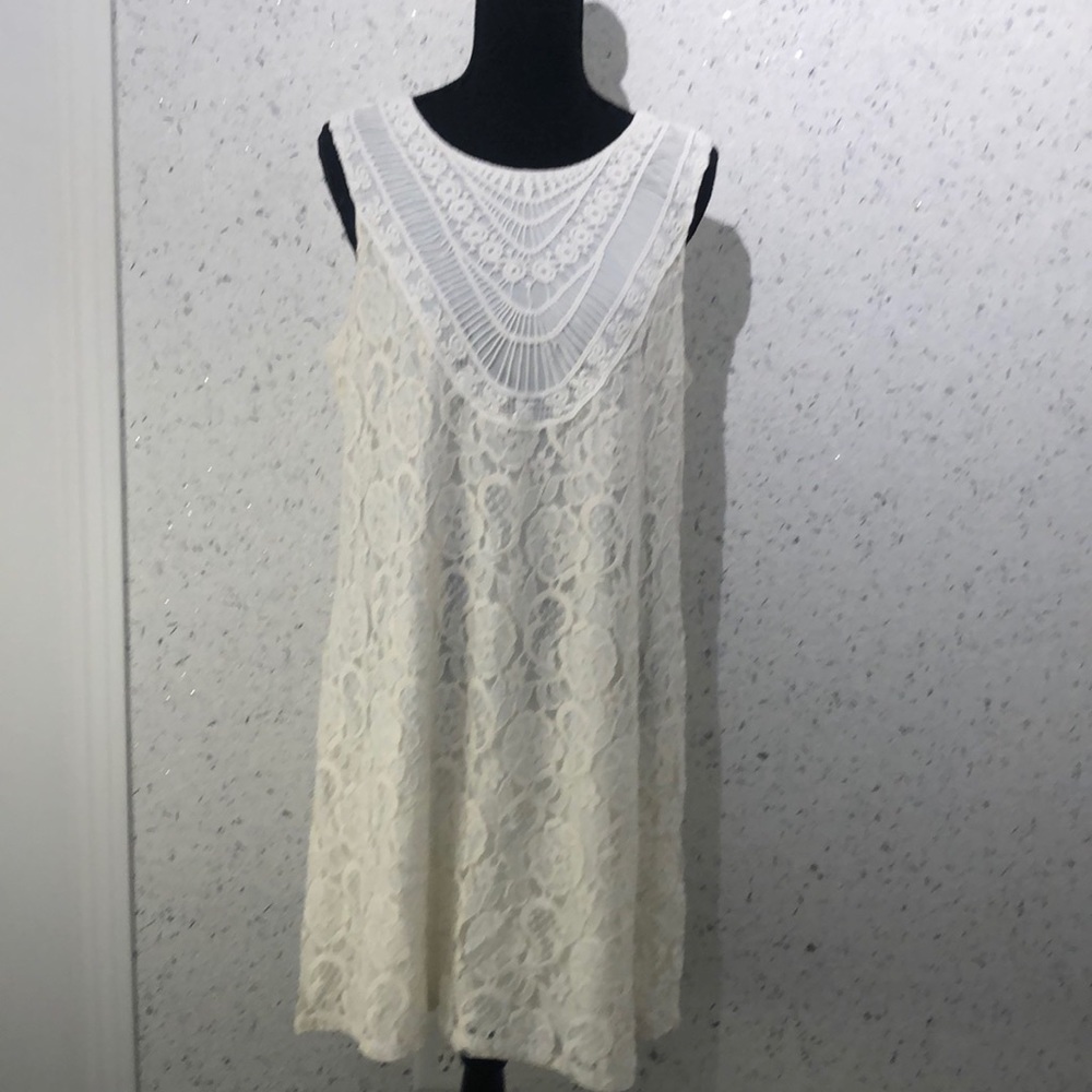 Women's Off White Lace Dress